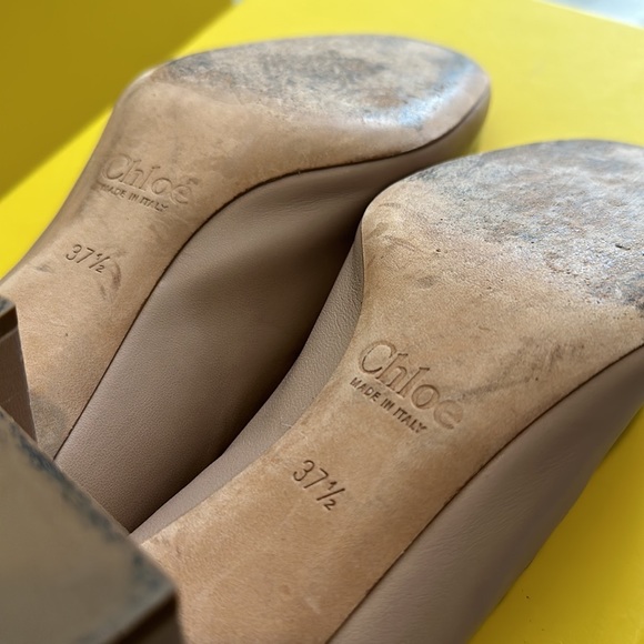 Chloe Lauren Scalloped Leather Pumps - Size 37.5 (US 7.5) - Picture 9 of 10